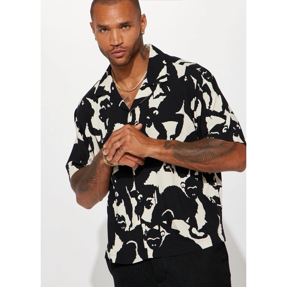 Cactus Man NWT Hanging‎ Around Mens Button Down Shirt Size Medium